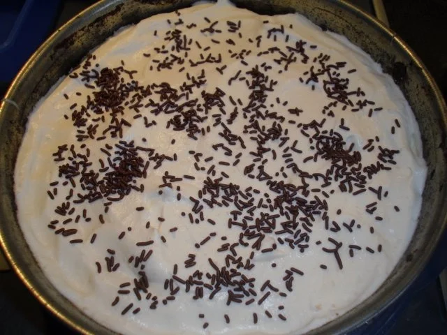 Sauerkirschkuchen mit Sahnehaube - Rezept