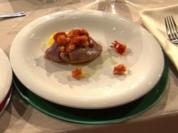 Medaillons vom Thunfisch mit Riesengarnelen und Mango (Isabel Varell) - Rezept