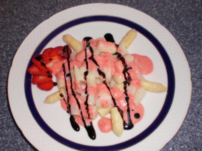 Spargel-Salat mit Erdbeer-French-Dressing - Rezept