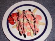 Spargel-Salat mit Erdbeer-French-Dressing - Rezept