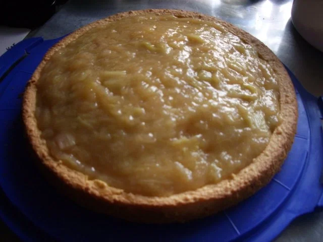 Rezept: Rhabarber - Krokant -Kuchen Bild Nr. 11 Rhabarber - Krokant -Kuchen - Rezept - Bild Nr. 11