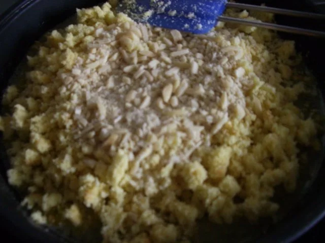 Rezept: Rhabarber - Krokant -Kuchen Bild Nr. 14 Rhabarber - Krokant -Kuchen - Rezept - Bild Nr. 14