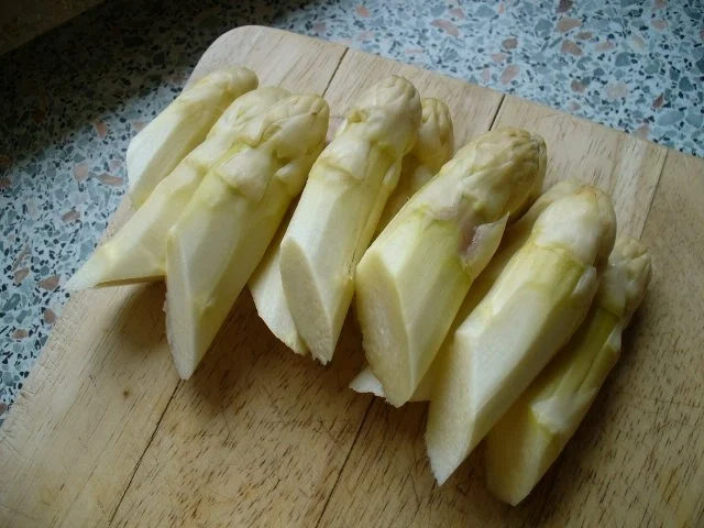 Rezept: Spargelcremesuppe mit Champignons Bild Nr. 3 Spargelcremesuppe mit Champignons - Rezept - Bild Nr. 3