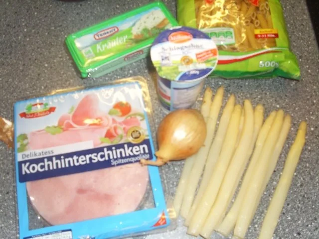 Rezept: Pasta mit Spargel und Schinken in einer Käse-Sahne Soße Bild Nr. 2 Pasta mit Spargel und Schinken in einer Käse-Sahne Soße - Rezept - Bild Nr. 2