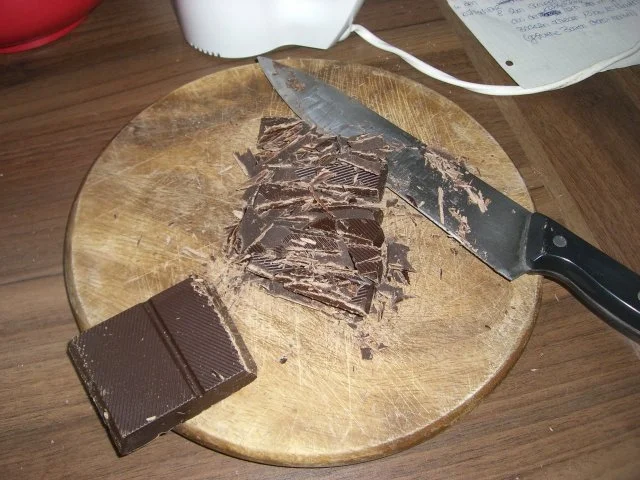 Schokosoufflé mit Pfannkuchen und Mangosoße - Rezept - Bild Nr. 2