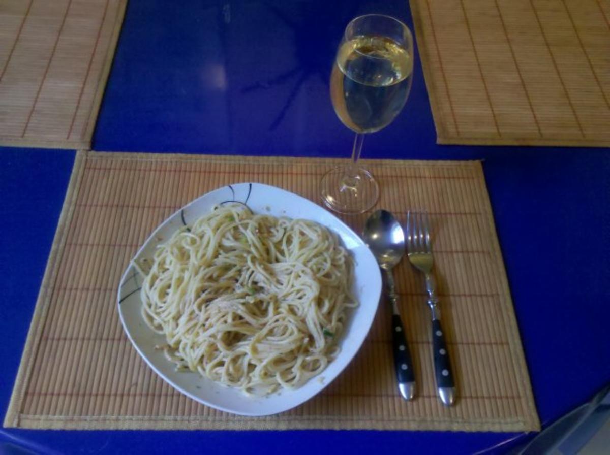 Nudeln: Mediteranes Ziegenkäsepesto mit Spaghetti - Rezept - Bild Nr. 5