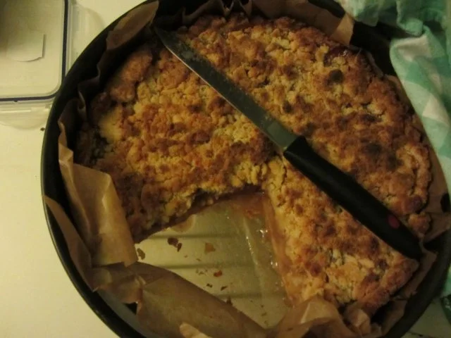 Rezept: Ganz schneller Thorsten -teig - Apfelkuchen - Klein und Groß Bild Nr. 11 Ganz schneller Thorsten -teig - Apfelkuchen - Klein und Groß - Rezept - Bild Nr. 11