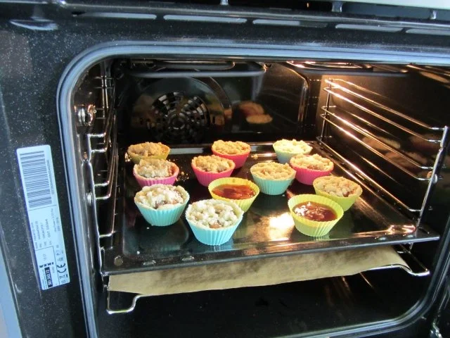 Rezept: Ganz schneller Thorsten -teig - Apfelkuchen - Klein und Groß Bild Nr. 15 Ganz schneller Thorsten -teig - Apfelkuchen - Klein und Groß - Rezept - Bild Nr. 15