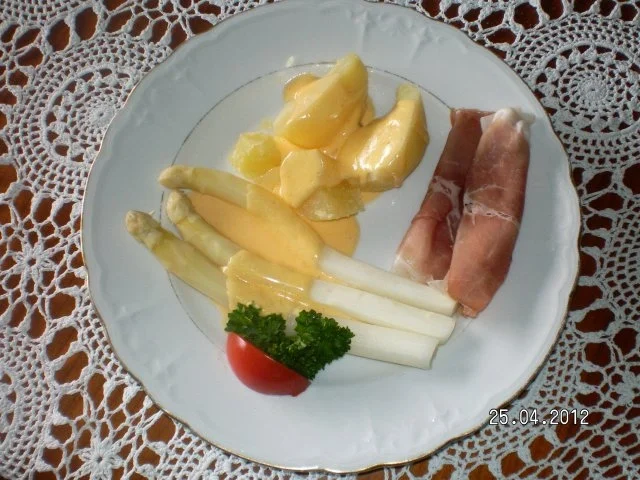 Rezept: Eine schnelle Sauce Hollandaise Eine schnelle Sauce Hollandaise - Rezept