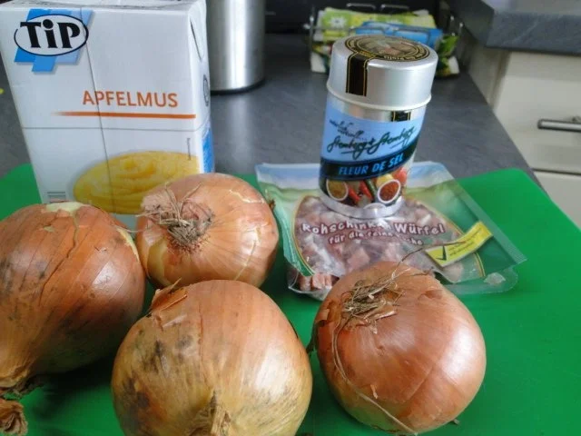 Himmel un Äd mit gebratener Blutwurst in Naturdarm - Rezept - Bild Nr. 3