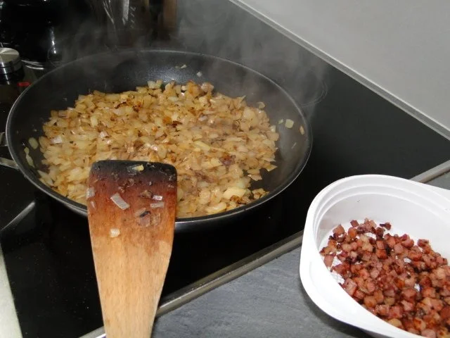 Himmel un Äd mit gebratener Blutwurst in Naturdarm - Rezept - Bild Nr. 4
