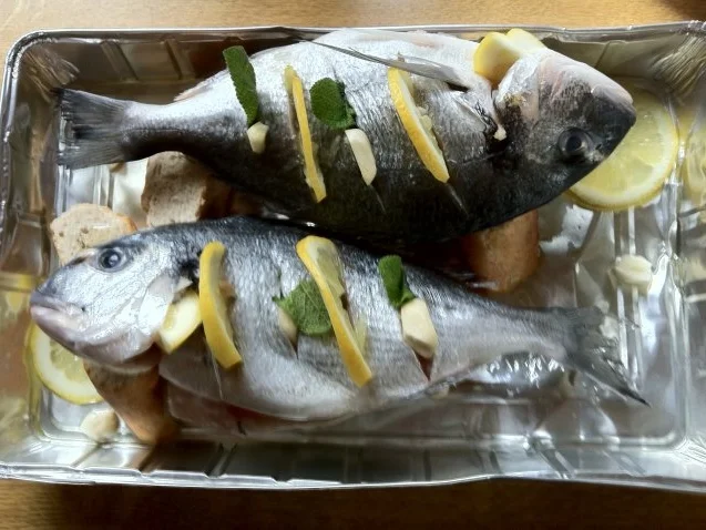 Dorade, von außen gefüllt ;-)).... - Rezept - Bild Nr. 2