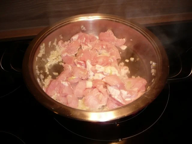 Puten-Champignon-Ananas-Curry,dazu Apfel-Sellerie-Salat - Rezept - Bild Nr. 2