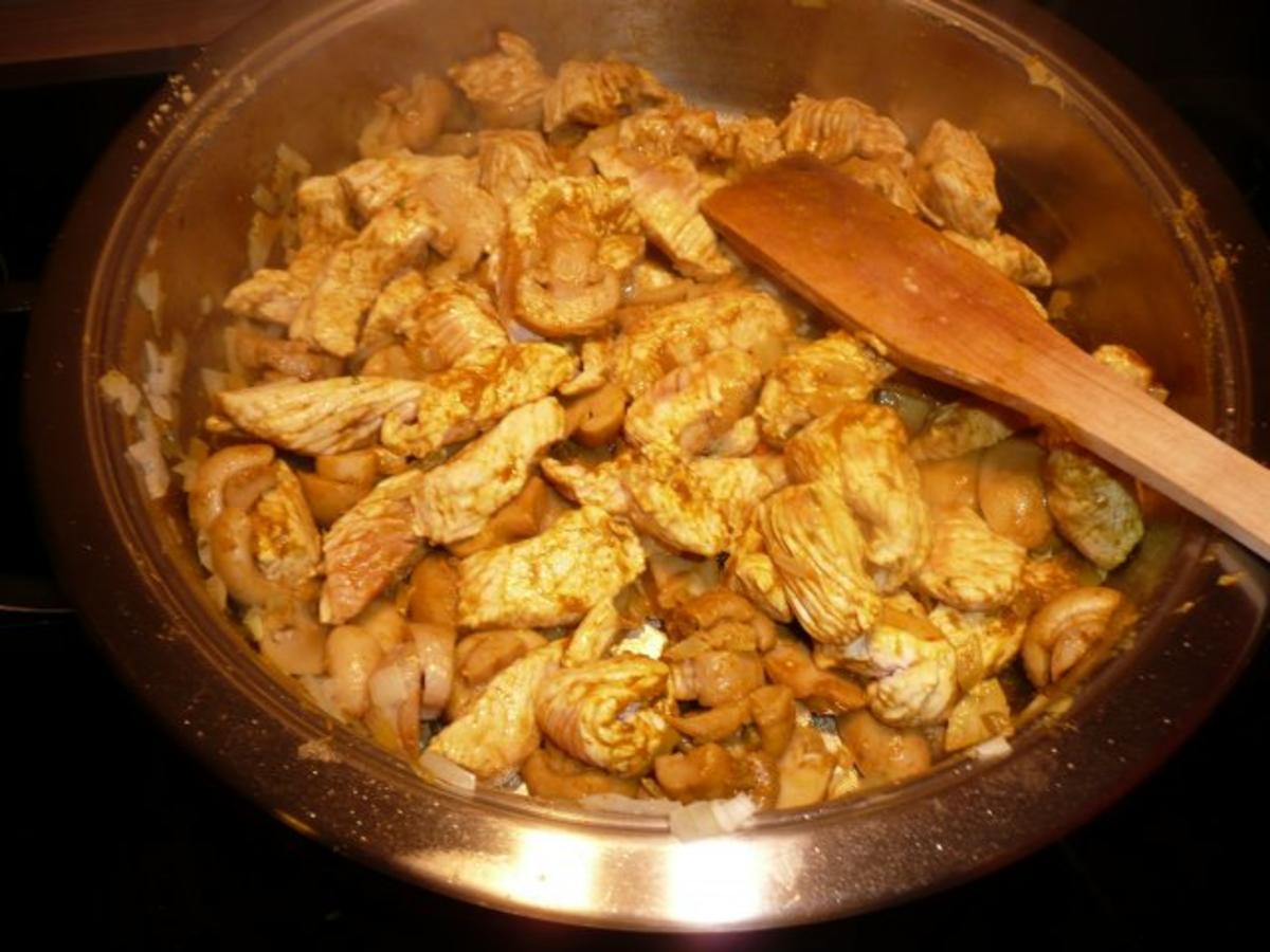 Puten-Champignon-Ananas-Curry,dazu Apfel-Sellerie-Salat - Rezept - Bild Nr. 4