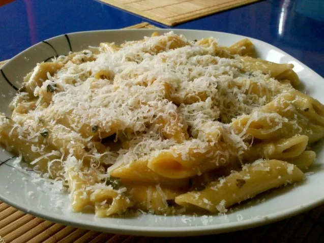 Rezept: Nudeln: Schnelle Waldpilz-Nudeln Nudeln: Schnelle Waldpilz-Nudeln - Rezept