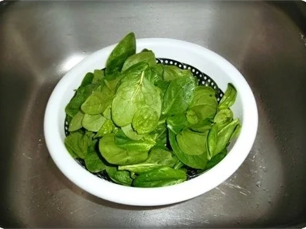 Rezept: -`❊´- Spinatsuppe mit Bärlauch und Ei -`❊´- Bild Nr. 9 -`❊´- Spinatsuppe mit Bärlauch und Ei -`❊´- - Rezept - Bild Nr. 9