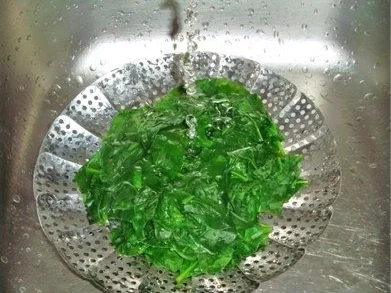 Rezept: -`❊´- Spinatsuppe mit Bärlauch und Ei -`❊´- Bild Nr. 10 -`❊´- Spinatsuppe mit Bärlauch und Ei -`❊´- - Rezept - Bild Nr. 10