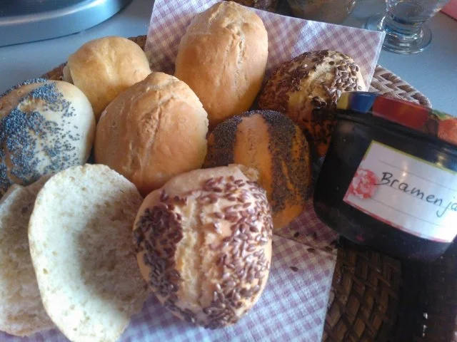 Rezept: Sonntags-Broetchen (ohne Wartezeit!) Bild Nr. 3 Sonntags-Broetchen (ohne Wartezeit!) - Rezept - Bild Nr. 3