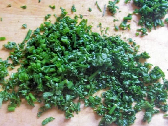 Gekräuterte Käse-Zwiebelsuppe mit Möhren - Rezept - Bild Nr. 8