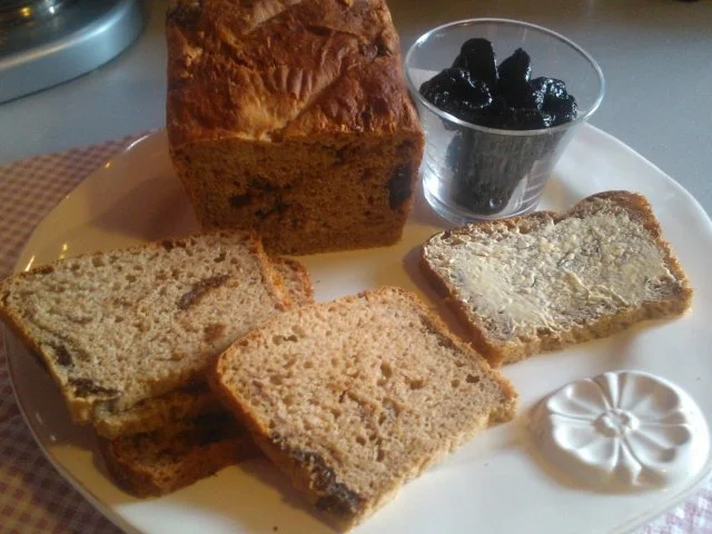 Pain aux prunes (Pflaumenbrot) - Rezept