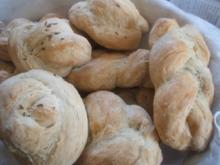 Brot/Brötchen: Mohn- und Kümmelbrötchen - Rezept