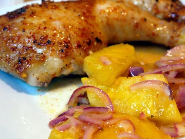 Rezept: Honig-glasierte Hähnchenkeulen auf frischer Ananas Bild Nr. 11 Honig-glasierte Hähnchenkeulen auf frischer Ananas - Rezept - Bild Nr. 11