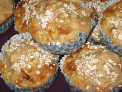 Rezept: Apfel-Haferflocken-Muffins Apfel-Haferflocken-Muffins - Rezept