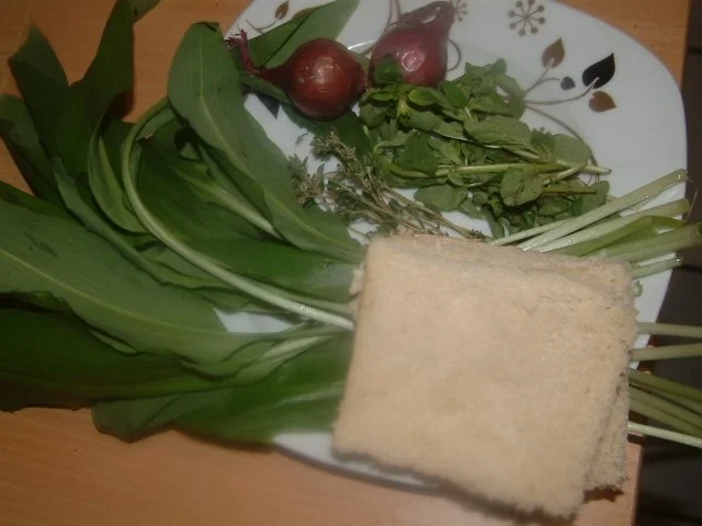 Schweinebraten mit Bärlauch-Kräuterkruste und Dunkelbiersauce - Rezept - Bild Nr. 4