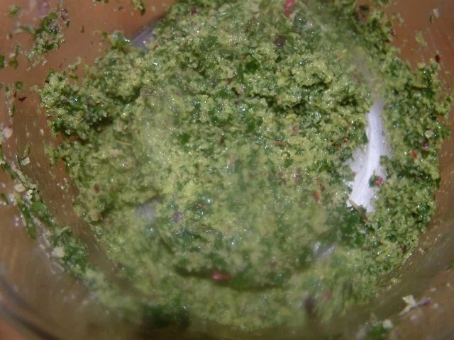 Schweinebraten mit Bärlauch-Kräuterkruste und Dunkelbiersauce - Rezept - Bild Nr. 5