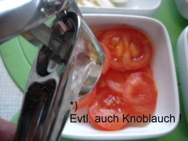 Rezept: Omelett mit Tomaten und Mozzarella Bild Nr. 4 Omelett mit Tomaten und Mozzarella - Rezept - Bild Nr. 4