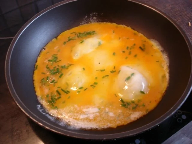 Rezept: Omelett mit Tomaten und Mozzarella Bild Nr. 8 Omelett mit Tomaten und Mozzarella - Rezept - Bild Nr. 8