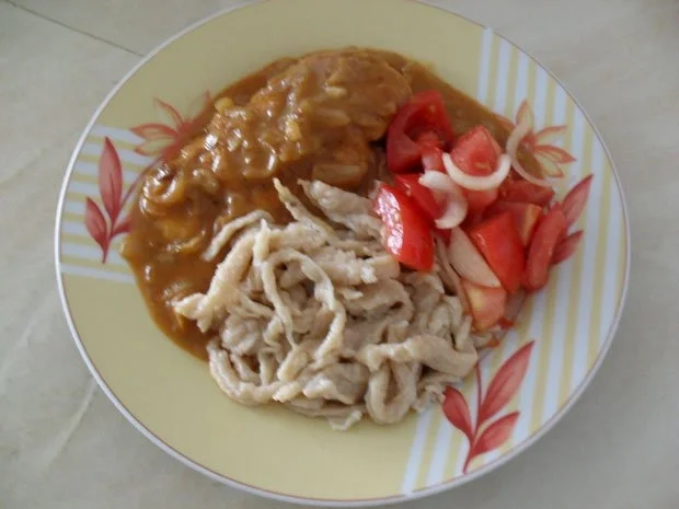 Hühnerbrustfilet im Zwiebel-Sahne-Sößle mit Spätzle aus Dinkelmehl - Rezept - Bild Nr. 9