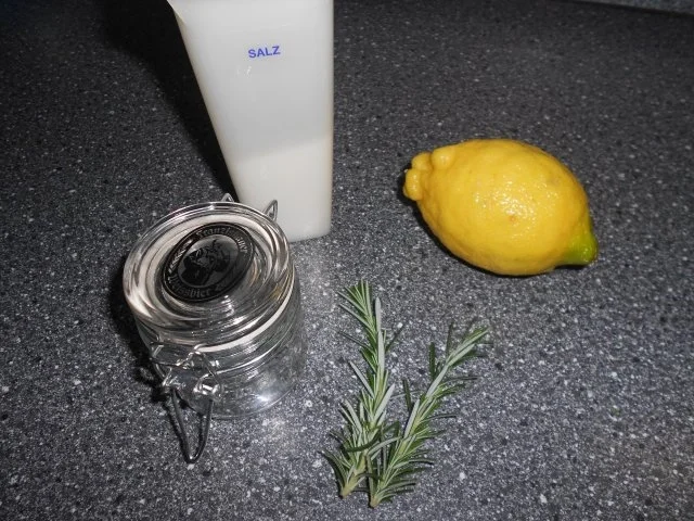 Rosmarin-Zitronen-Würzsalz - Rezept - Bild Nr. 3