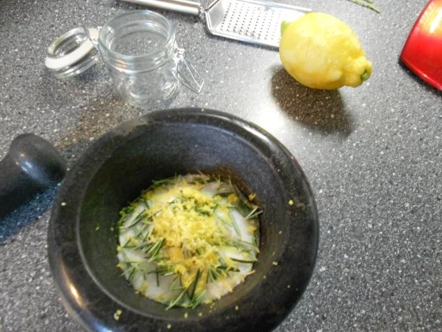 Rosmarin-Zitronen-Würzsalz - Rezept - Bild Nr. 6