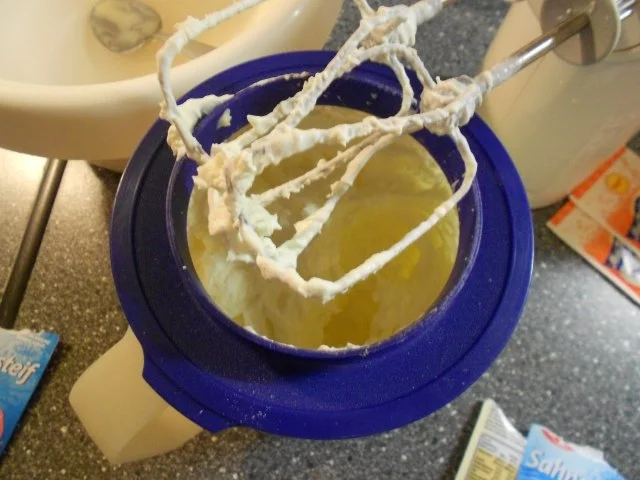 Fruchtige Orangenrolle mit Ahoj Brause - Rezept - Bild Nr. 5