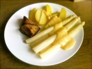 Spargel mit Kartoffeln, Sauce Hollandaise und Fleisch - Rezept