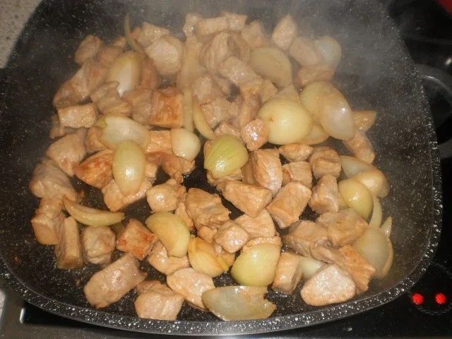 Schweingulasch mit Kohlrabi - Rezept - Bild Nr. 5