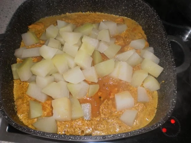 Schweingulasch mit Kohlrabi - Rezept - Bild Nr. 7