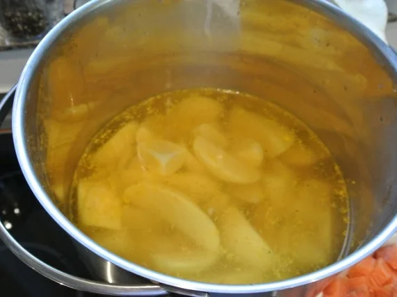 Kartoffelsuppe mit Lachs - Rezept - Bild Nr. 2