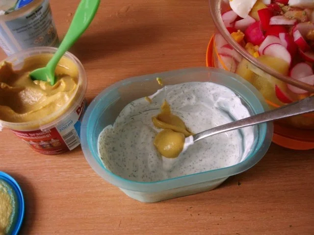 Rezept: KARTOFFELSALAT MIT RADIESCHEN UND MAIS Bild Nr. 5 KARTOFFELSALAT MIT RADIESCHEN UND MAIS - Rezept - Bild Nr. 5