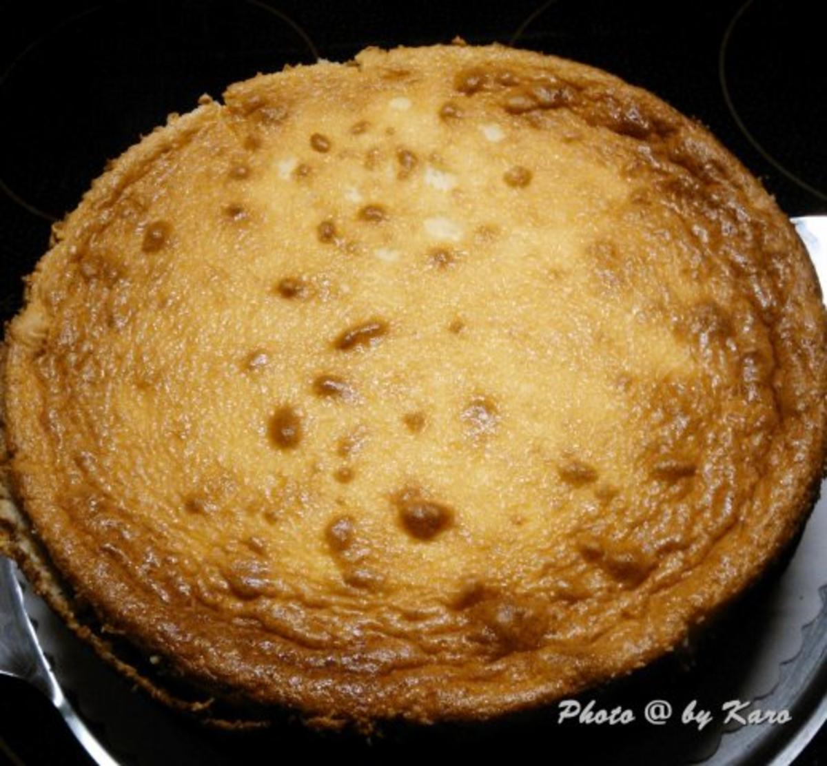 Kuchen: Heidelbeer Creme fraiche Kuchen auf knusprigem Mandelboden - Rezept - Bild Nr. 8
