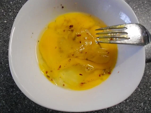 menemen sucuklu türkische Eierspeise mit Knoblauchwurst - Rezept - Bild Nr. 23