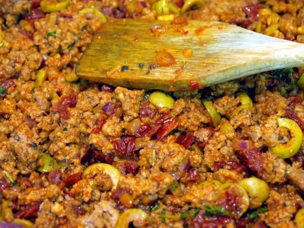 Rezept: Griechischer Blätterteig-Hackfleisch-Kuchen Bild Nr. 8 Griechischer Blätterteig-Hackfleisch-Kuchen - Rezept - Bild Nr. 8