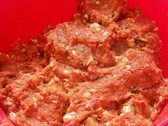 Rezept: Feta-Hackfleisch-Röllchen Bild Nr. 3 Feta-Hackfleisch-Röllchen - Rezept - Bild Nr. 3