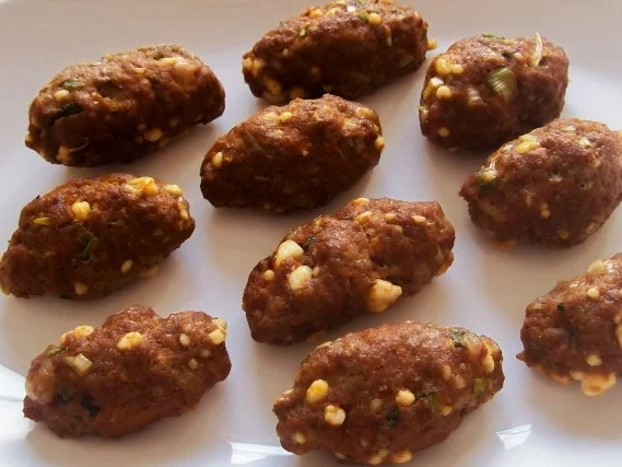 Rezept: Feta-Hackfleisch-Röllchen Bild Nr. 2 Feta-Hackfleisch-Röllchen - Rezept - Bild Nr. 2