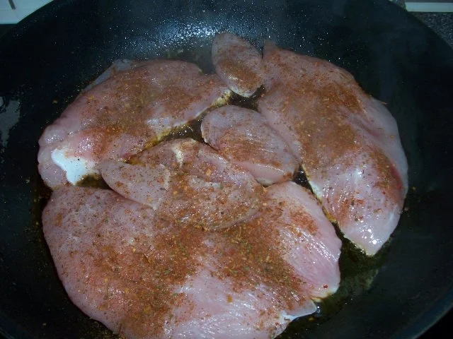 Enikö´s "14,6 Kilo müssen runter" Zucchini-Paprika Pfanne mit Putensteak - Rezept - Bild Nr. 3