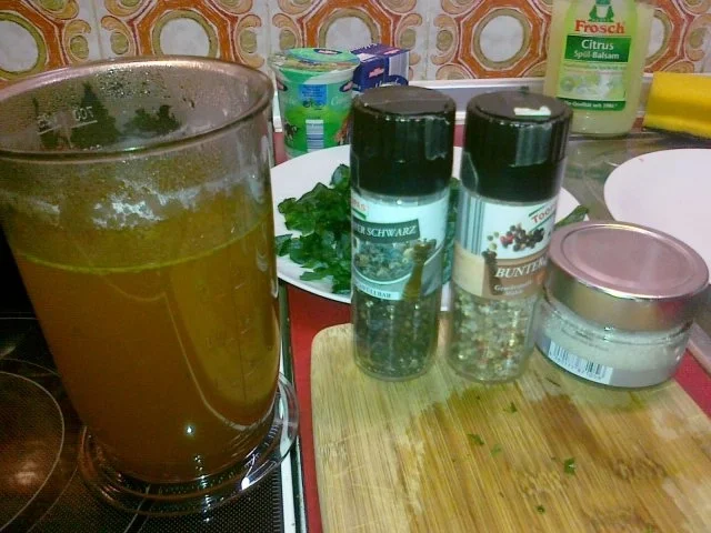 Frischer Spargel mit Schnitzel und Bärlauchsoße dazu Butterkartoffeln - Rezept - Bild Nr. 4