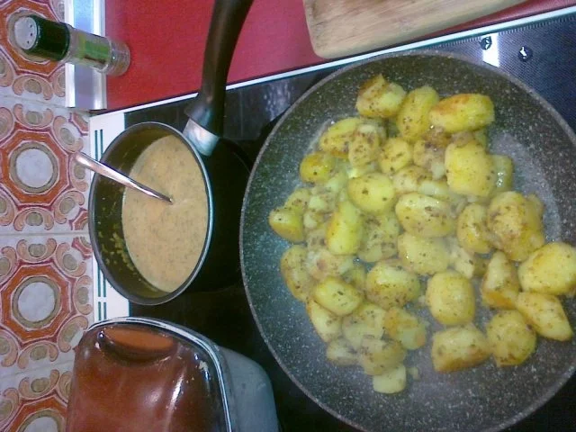 Frischer Spargel mit Schnitzel und Bärlauchsoße dazu Butterkartoffeln - Rezept - Bild Nr. 20