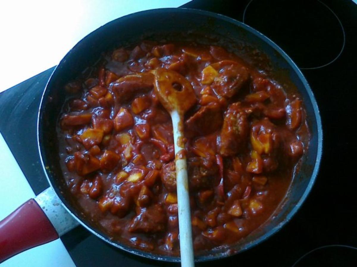 Bilder für Curry – Frikadelle mit Paprika - Rezept