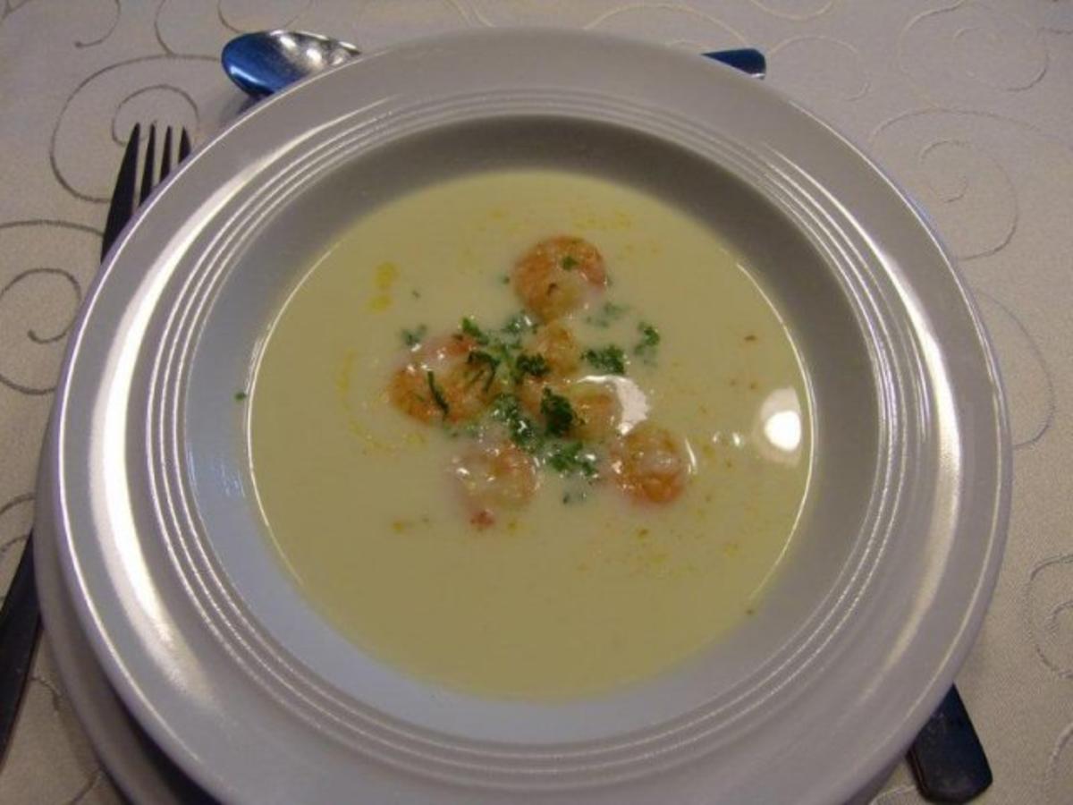 Bilder für Spargelcremesuppe mit Garnelen - Rezept